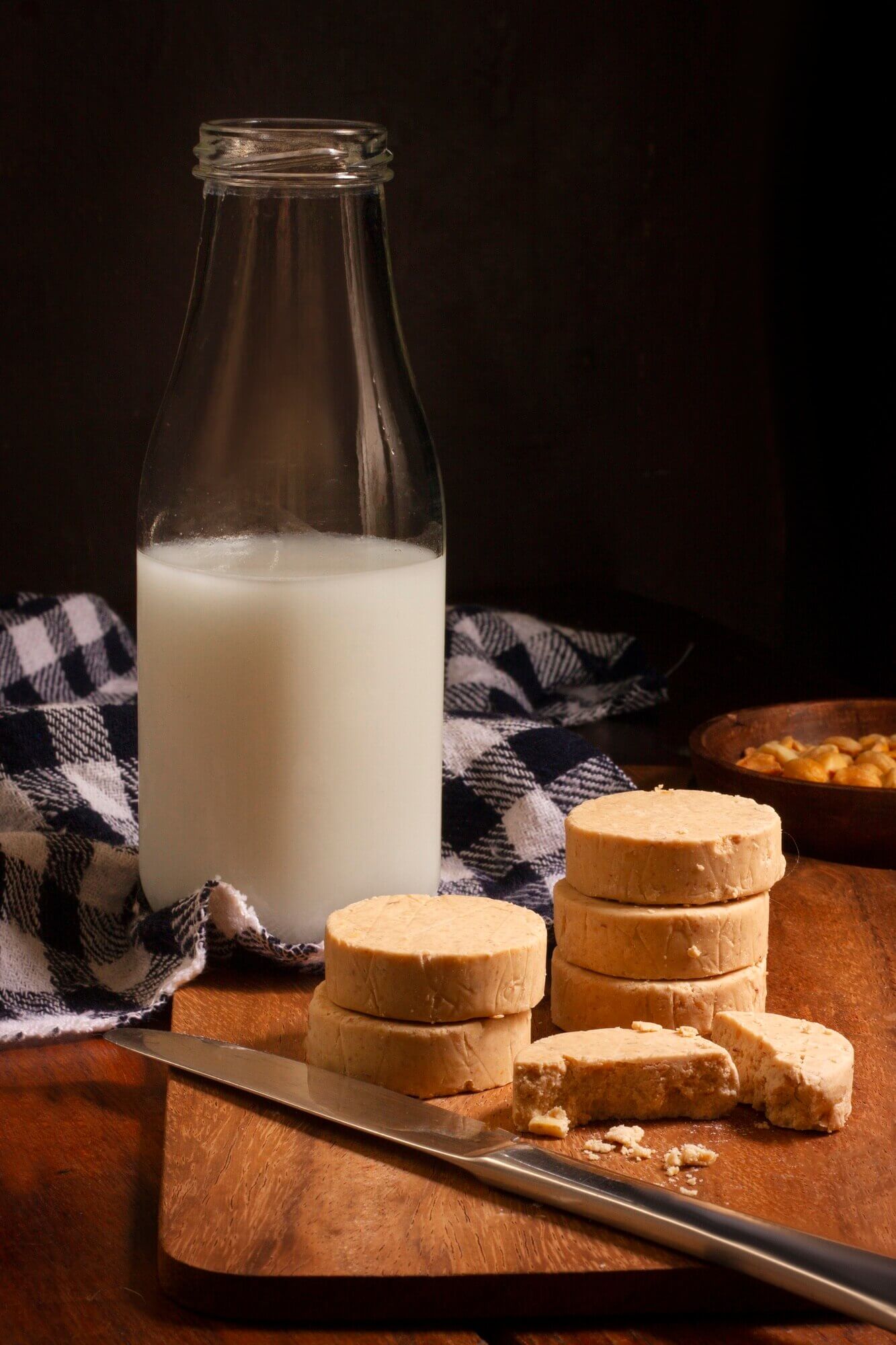 A comparison of milk and buttermilk with cornbread, showcasing their impact on flavor and texture in recipes.